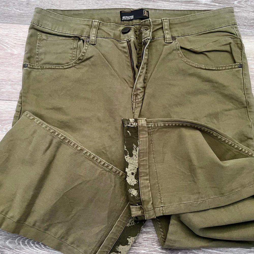 green pants from Europe, Smog